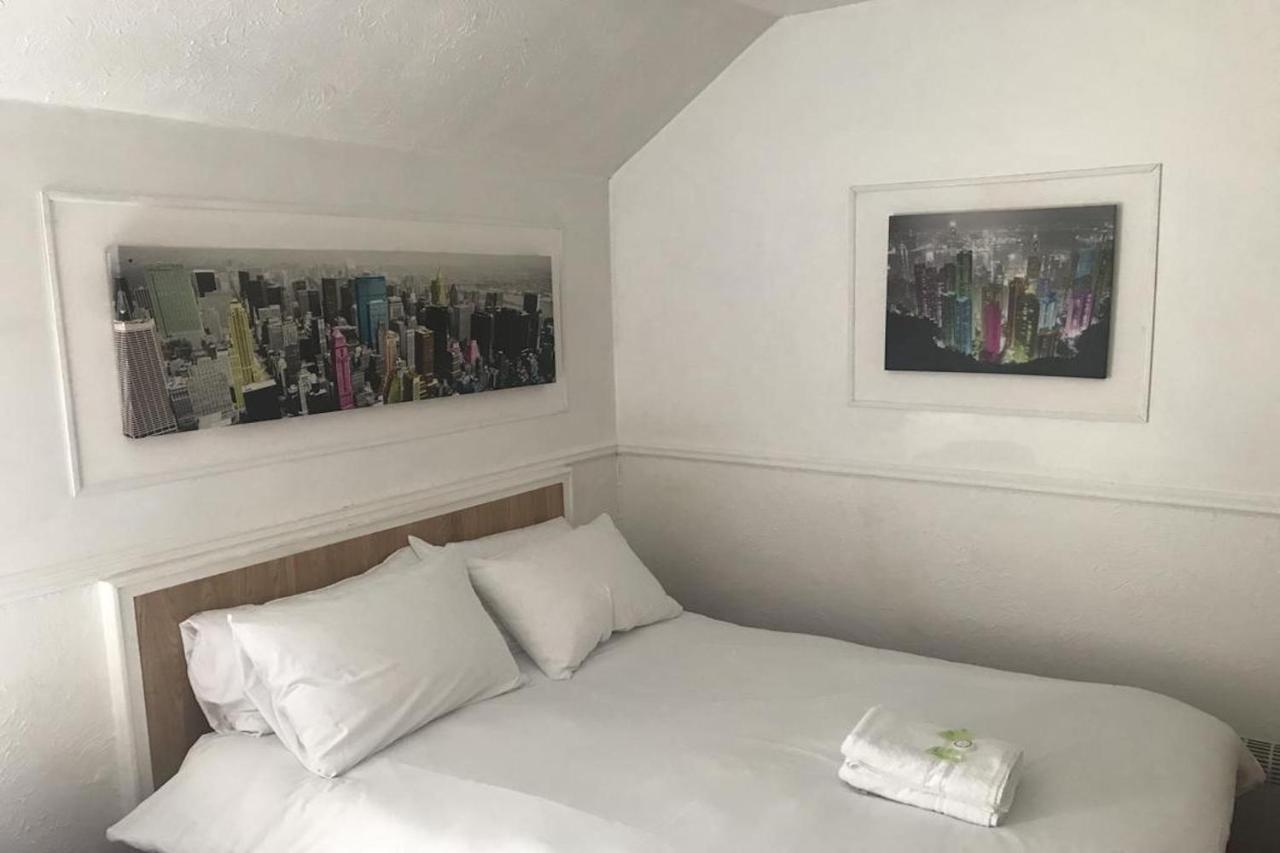 Oyo Maggie Jones Guest House Cardiff Ngoại thất bức ảnh